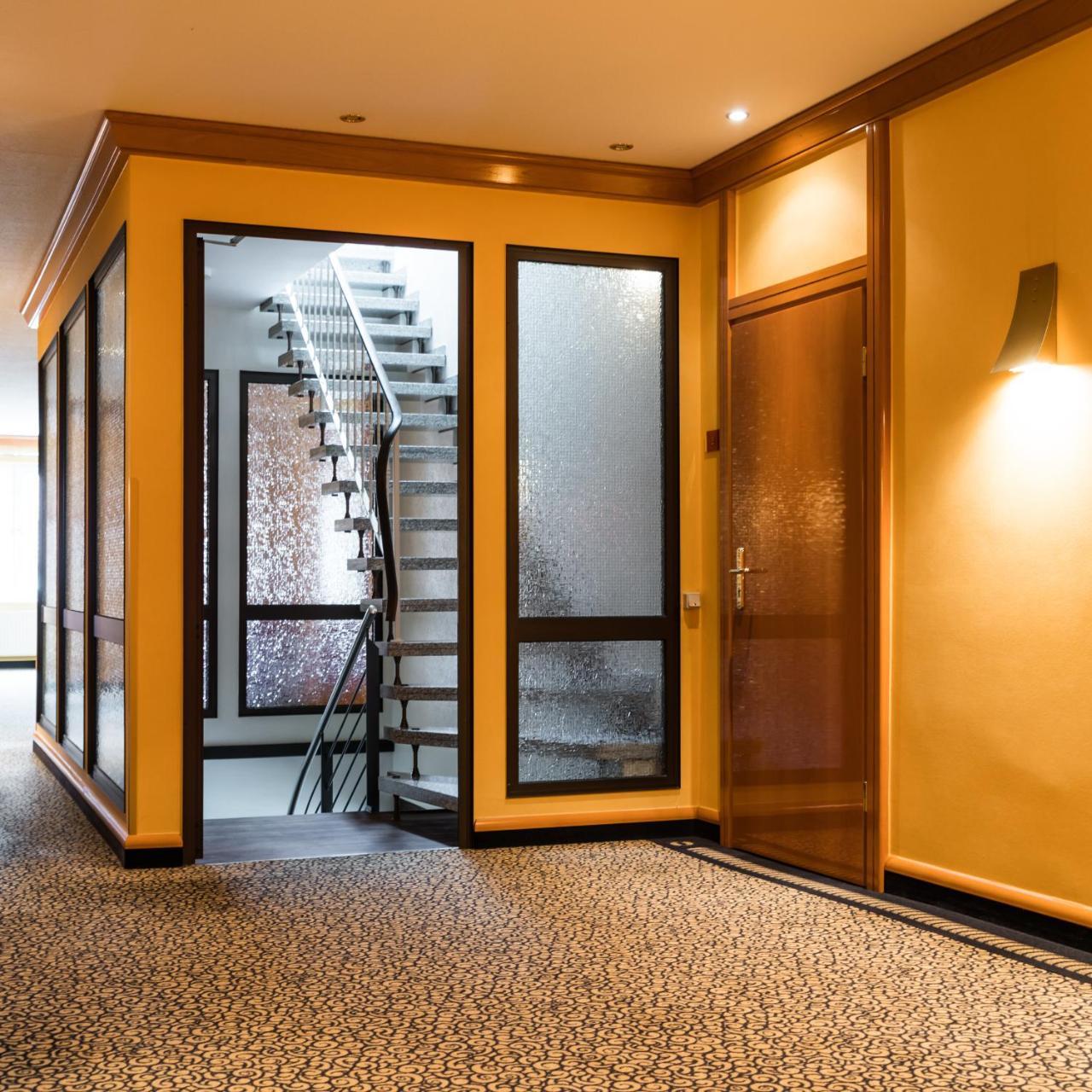 Hotel Matthias Gnarrenburg Exteriör bild